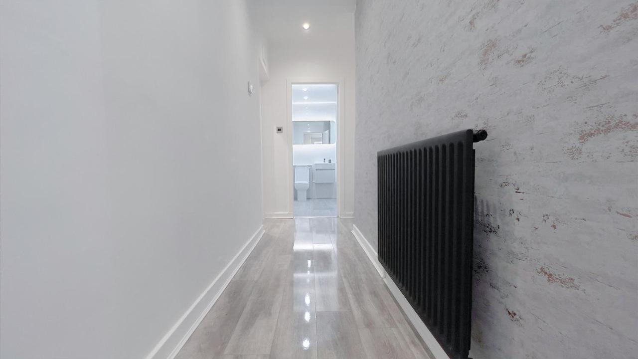 Stunning Luxury Apartment Near Motherwell Wishaw  Exterior foto